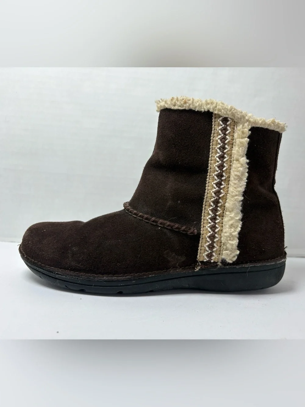 Thom McAn booties have